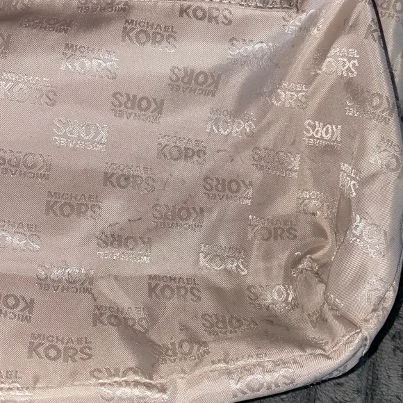Michael Kors pink shoulder bag - Picture 5 of 11